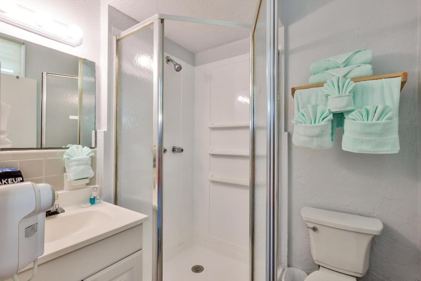 Coastal Waters 107 - A Studio Poolside Retreat นิวสเมอร์นาบีช ภายนอก รูปภาพ